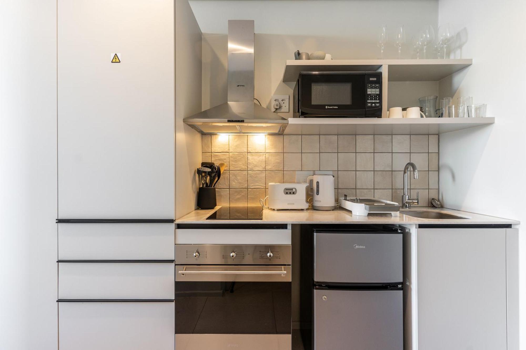 The Rose 307: Modern With Pool * Cape Town